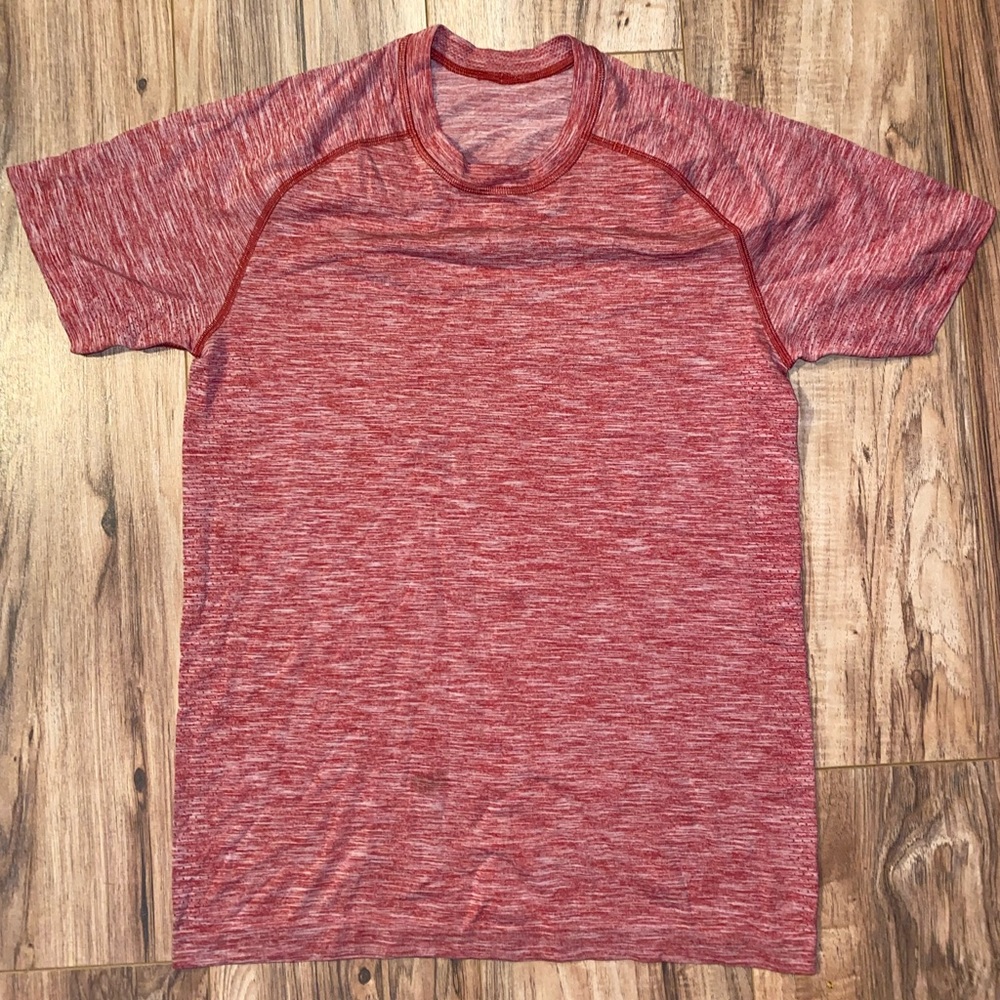 Lululemon MENS workout Tee